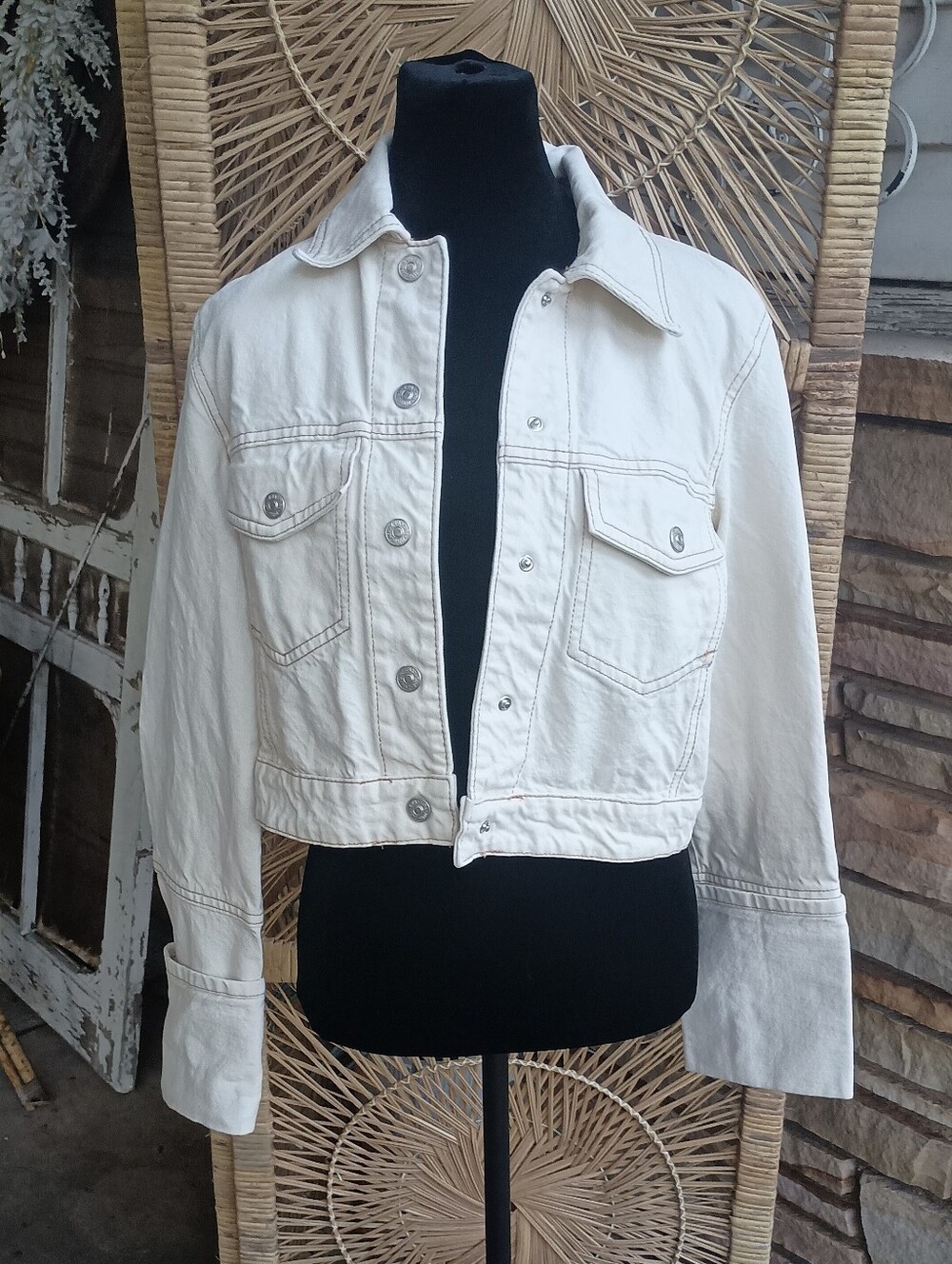 Zara Cropped Women's 100% Cotton Denim Jacket in Cream_XS
